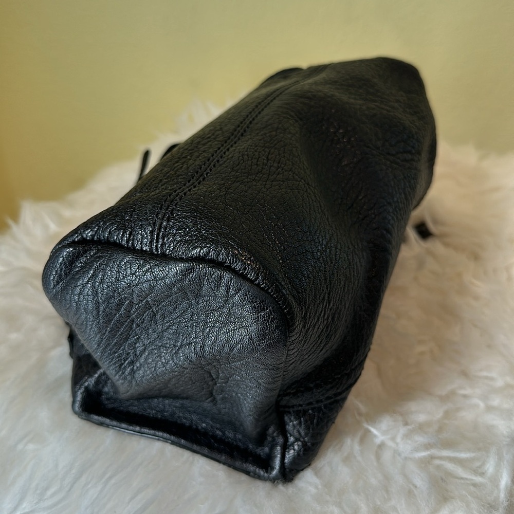 💯Authentic Givenchy Pandora  Black Leather Mini Crossbody Bag🍀 - Picture 14 of 15